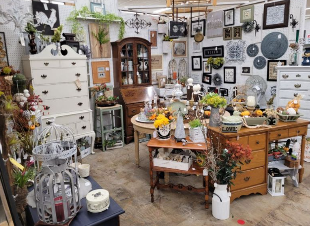 Vendor booths at Angry Mama&rsquo;s Antiques and Interiors in Cumming