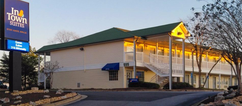 InTown Suites in Cumming, GA
