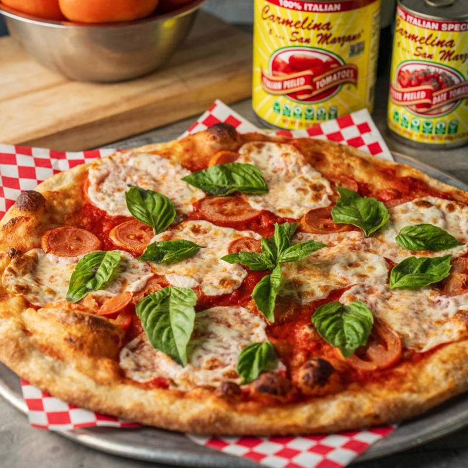 Marie's Italian Deli, Bakery & Market